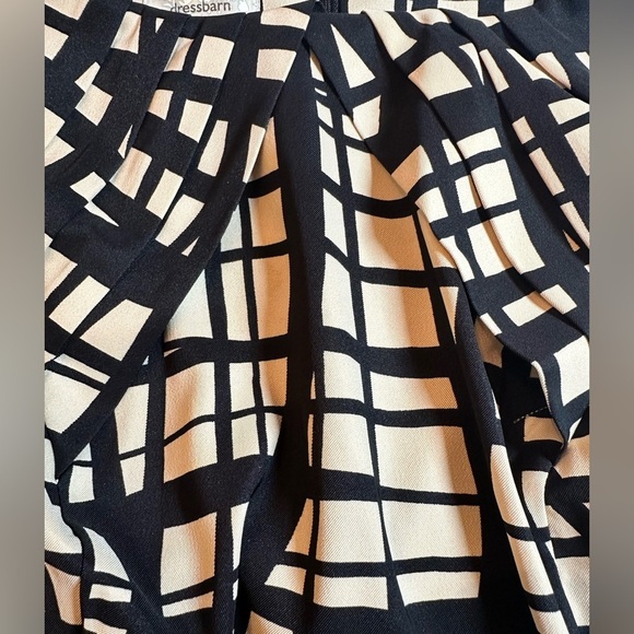 Plus Size Black and Cream Patterned Dress with Red Belt - Picture 6 of 7